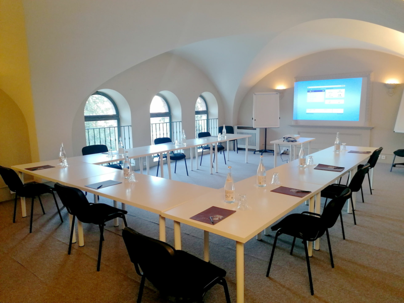 LHÔTEL_SÉMINAIRES__ÉVÈNEMENTS_Sous_le_texte